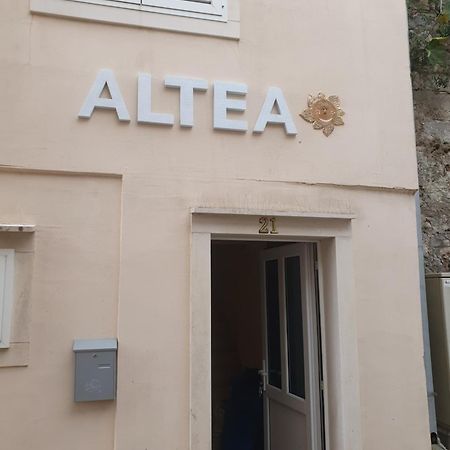 Altea Holidey Home With Jacuzzi And Free Parking Makarska Bagian luar foto