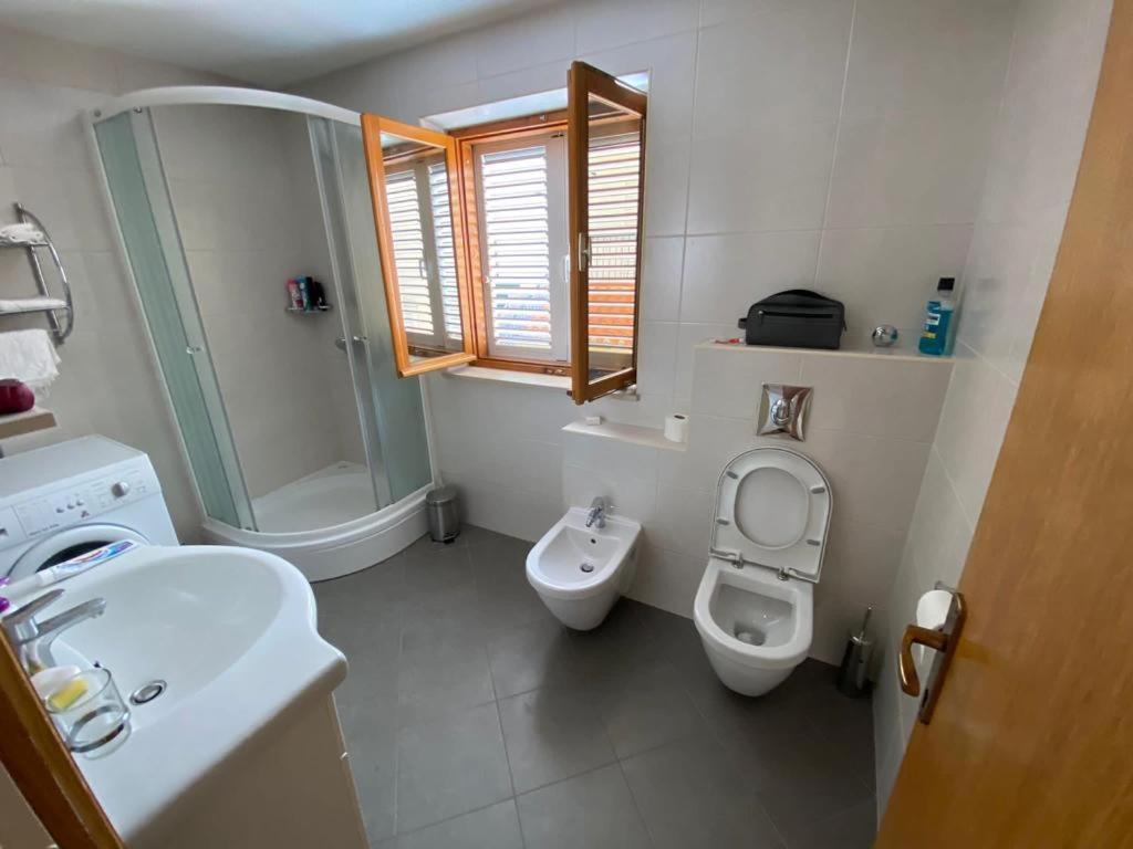 Altea Holidey Home With Jacuzzi And Free Parking Makarska Bagian luar foto
